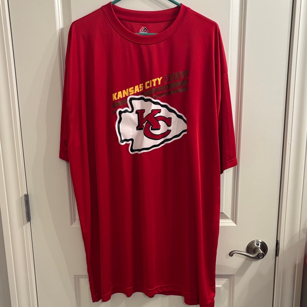 Majestic Red Kansas City Chiefs Short Sleeve Tee